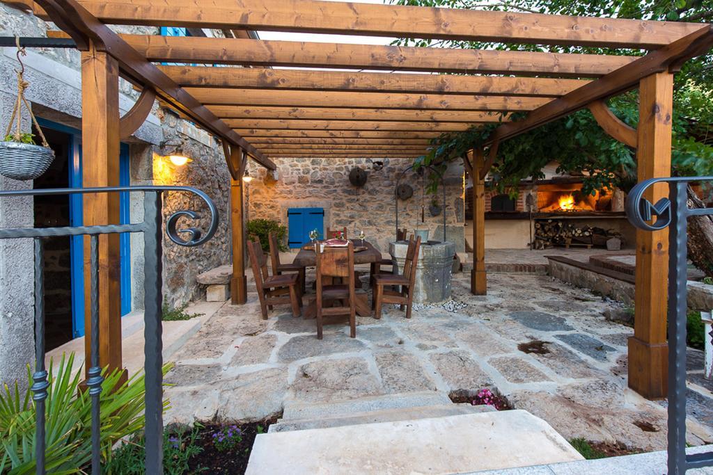 Vrh  Villa Marevic מראה חיצוני תמונה